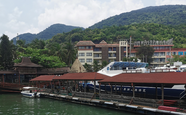 三亚旅游自驾好还是包车好