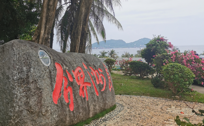 三亚自驾游景点推荐攻略